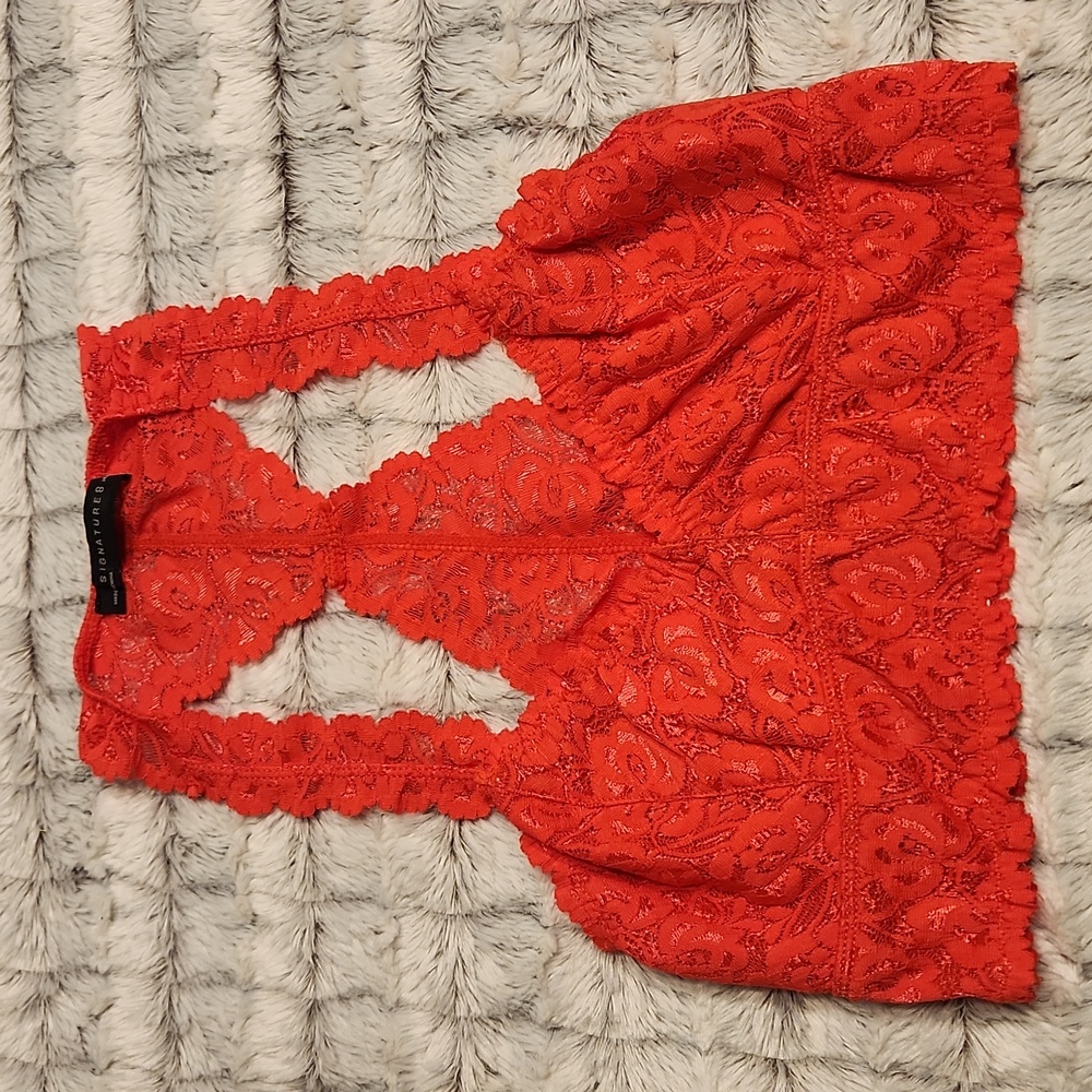 NWOT Signature8 hot red lace bralette medium size
